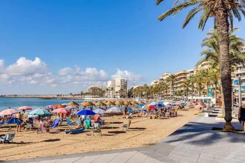2Bdr Apartment Torrevieja Kültér fotó