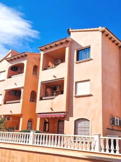 2Bdr Apartment Torrevieja Kültér fotó