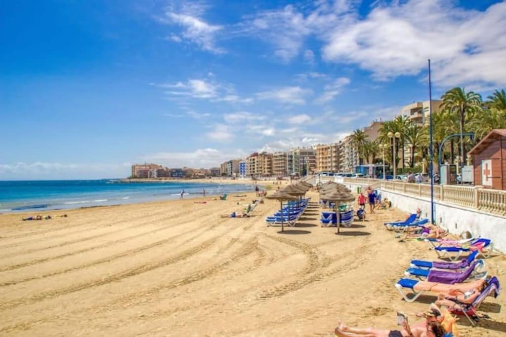 2Bdr Apartment Torrevieja Kültér fotó